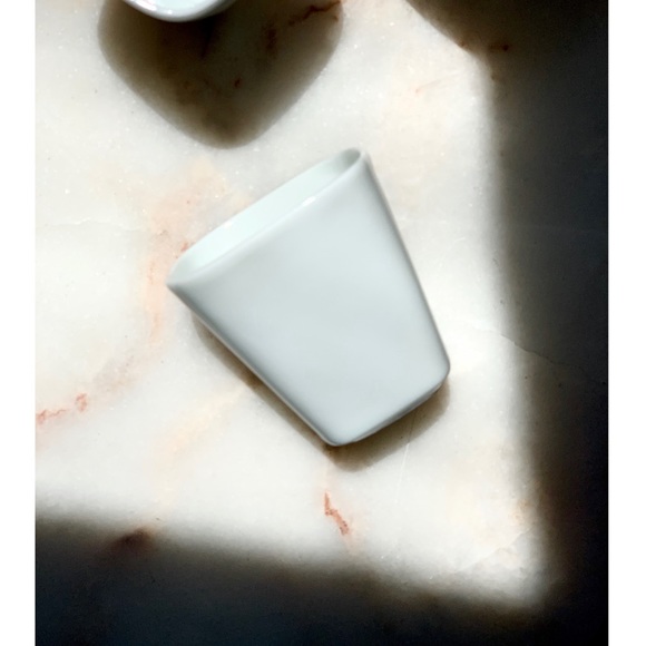 3 WHITE PORCELAIN_TEA /ESPRESSO CUPS - Picture 6 of 8